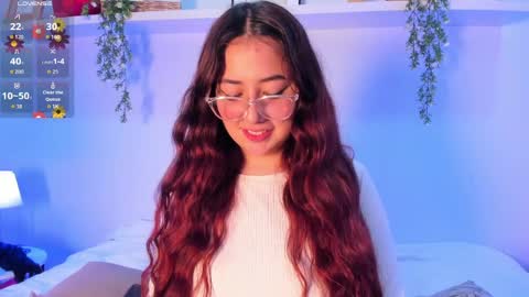 nicolle_evanss_ online show from April 3, 2026, 1:14 am