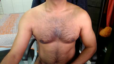 Snapshot of night_rider09711 chatting on February 3, 2025, 7:18 am night_rider09711 online show from February 3, 2025, 7:18 am