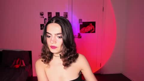 Daisy online show from October 16, 2025, 3:13 pm