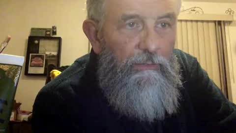 nightmoves1970 online show from February 16, 2025, 4:31 am