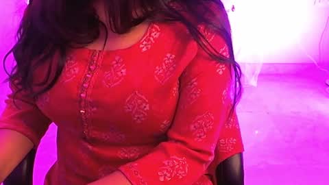 nightqueen107446 online show from February 18, 2025, 11:55 am