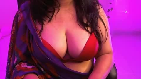 nightqueen107446 online show from March 10, 2025, 8:04 am