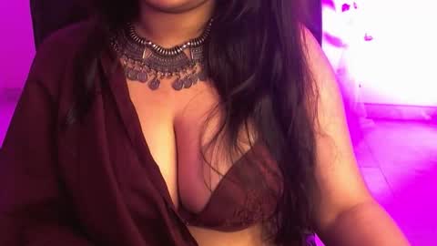 nightqueen107446 online show from November 12, 2025, 6:03 am