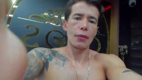 Niick online show from February 1, 2026, 4:00 am