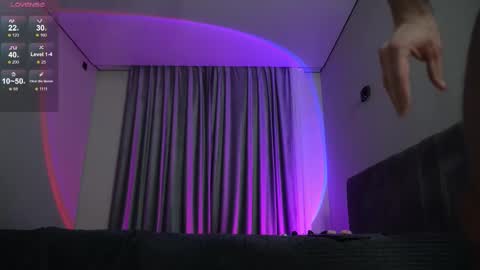 Nik online show from January 8, 2026, 4:42 pm