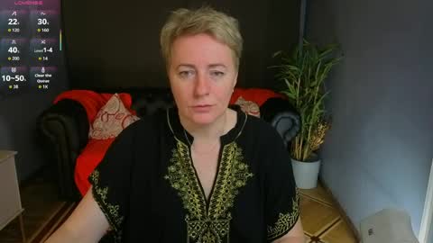 Snapshot of nika_smit chatting on May 24, 2026, 5:12 am Nika online show from May 24, 2026, 5:12 am