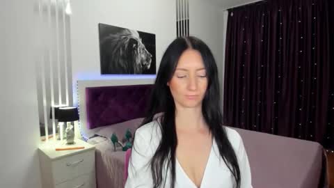 NikaLewis online show from October 20, 2025, 10:38 am