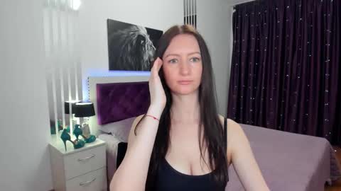 NikaLewis online show from February 25, 2026, 10:03 am
