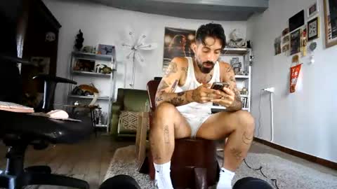 nikevictor online show from June 17, 2026, 1:23 pm
