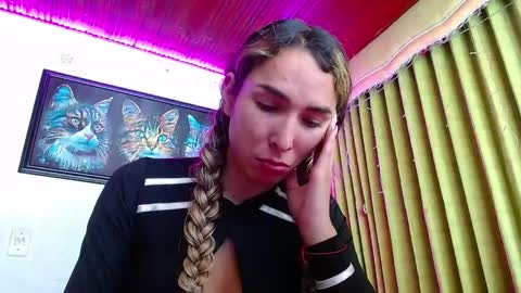 Snapshot of niki_1998 chatting on February 5, 2025, 6:13 am  Natalia online show from February 5, 2025, 6:13 am