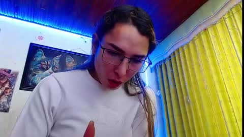 Snapshot of niki_1998 chatting on February 27, 2025, 9:47 pm  Natalia online show from February 27, 2025, 9:47 pm