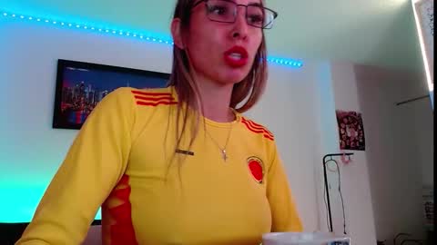 Snapshot of niki_1998 chatting on September 10, 2025, 3:28 am  Natalia online show from September 10, 2025, 3:28 am