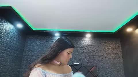 NIKI online show from May 25, 2026, 12:44 pm