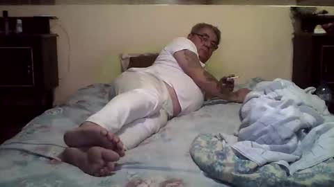 nikibutt19701970 online show from October 20, 2025, 10:10 pm