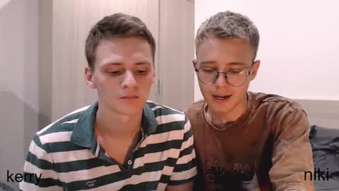 Snapshot of nikikerry_cum_ chatting on October 15, 2025, 3:56 pm nikikerry_cum_ online show from October 15, 2025, 3:56 pm