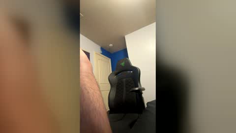 nikjsls online show from April 20, 2026, 2:36 am