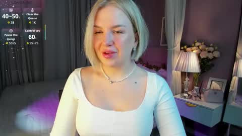 Nikki online show from November 25, 2025, 1:05 am