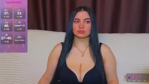 Snapshot of nikki_kardashian chatting on February 25, 2025, 10:39 pm Nikki Kardashian online show from February 25, 2025, 10:39 pm