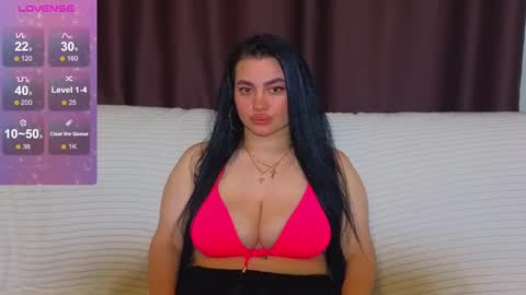 Snapshot of nikki_kardashian chatting on March 4, 2025, 10:38 pm Nikki Kardashian online show from March 4, 2025, 10:38 pm