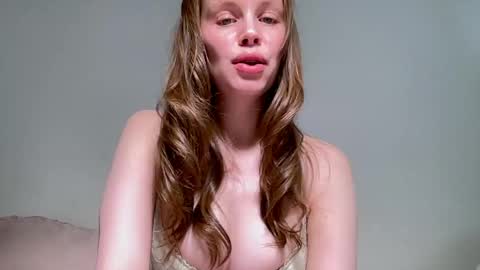 Nikki online show from April 18, 2026, 10:08 am