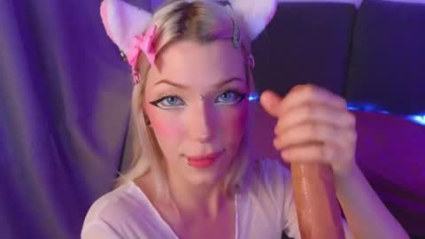 Snapshot of nikkisilk chatting on April 29, 2026, 9:43 pm Stassy Krissy Aria Lina online show from April 29, 2026, 9:43 pm