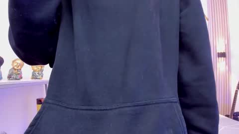    online show from January 18, 2026, 3:54 am