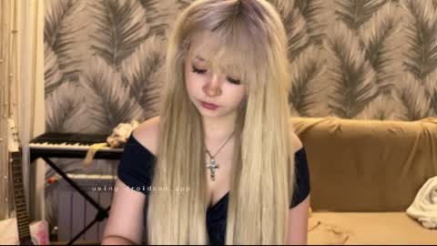 nikoli_naw online show from June 3, 2026, 7:30 pm
