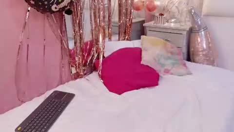   Nikol Karter   online show from June 19, 2026, 12:09 pm