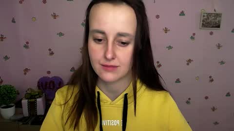 Nikolleta online show from February 9, 2026, 1:37 pm