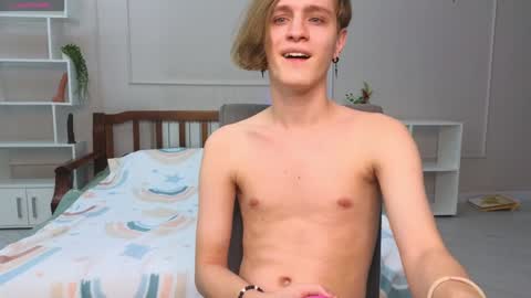 niko online show from January 1, 2025, 1:47 am