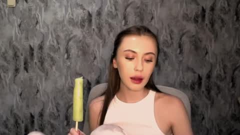Snapshot of nikonara_ chatting on July 10, 2026, 1:03 pm nikonara_ online show from July 10, 2026, 1:03 pm