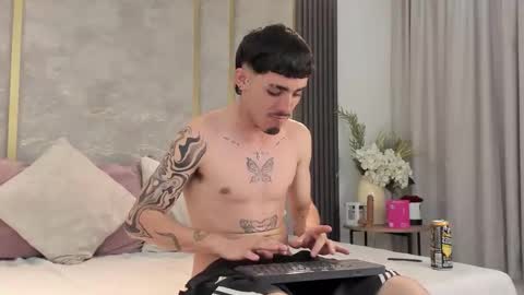 Niko Stone online show from March 7, 2026, 6:32 am