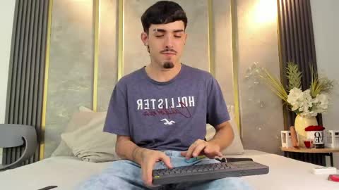 Niko Stone online show from May 23, 2026, 12:27 am