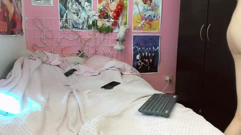 Snapshot of nikylaine chatting on December 28, 2024, 3:15 pm Nikylaine online show from December 28, 2024, 3:15 pm