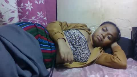 nilah online show from October 28, 2025, 6:54 pm