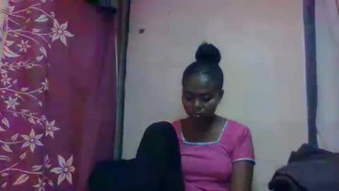 nilah online show from November 6, 2025, 6:58 am