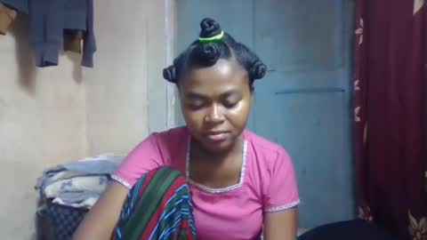 nilah online show from April 14, 2026, 7:47 am