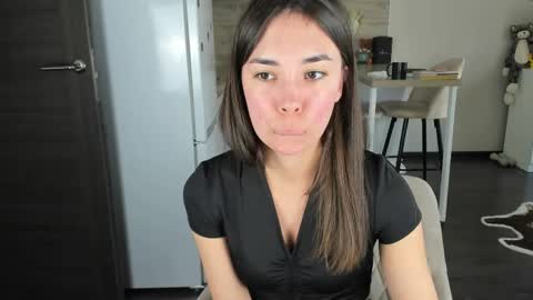 Bella online show from April 18, 2026, 1:26 pm