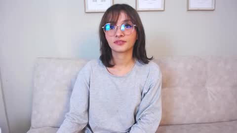 Snapshot of nina_cutes_ chatting on October 22, 2025, 4:13 am Nina online show from October 22, 2025, 4:13 am