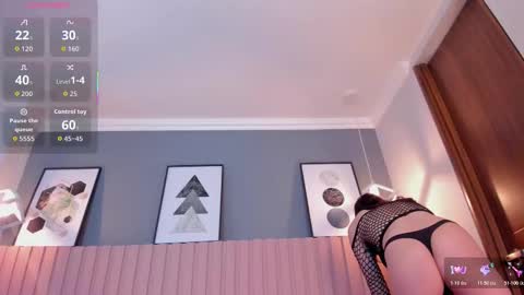 nina_ford_ online show from January 15, 2026, 3:00 am