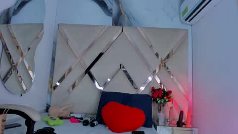 Snapshot of ninahtx chatting on October 20, 2025, 9:04 pm ninahtx online show from October 20, 2025, 9:04 pm