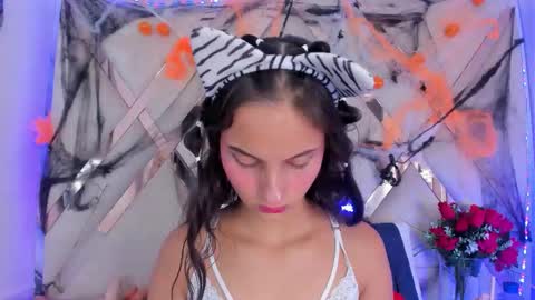 Snapshot of ninahtx chatting on October 29, 2025, 8:43 pm ninahtx online show from October 29, 2025, 8:43 pm