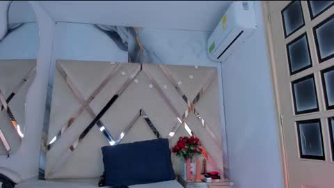 Snapshot of ninahtx chatting on November 24, 2025, 9:03 pm ninahtx online show from November 24, 2025, 9:03 pm