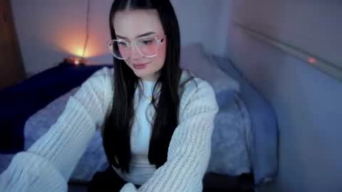 Snapshot of ninavolkov chatting on June 26, 2026, 10:58 pm ninavolkov online show from June 26, 2026, 10:58 pm