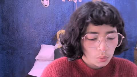 Snapshot of ninayellow chatting on January 11, 2025, 2:47 pm Nina online show from January 11, 2025, 2:47 pm