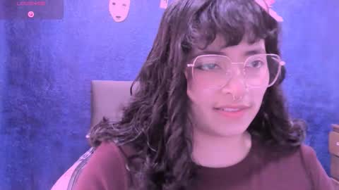Snapshot of ninayellow chatting on October 21, 2025, 4:30 pm Nina online show from October 21, 2025, 4:30 pm