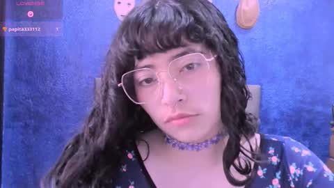 Snapshot of ninayellow chatting on October 23, 2025, 3:44 pm Nina online show from October 23, 2025, 3:44 pm
