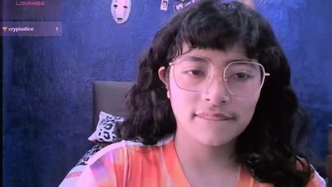 Snapshot of ninayellow chatting on October 24, 2025, 2:35 pm Nina online show from October 24, 2025, 2:35 pm