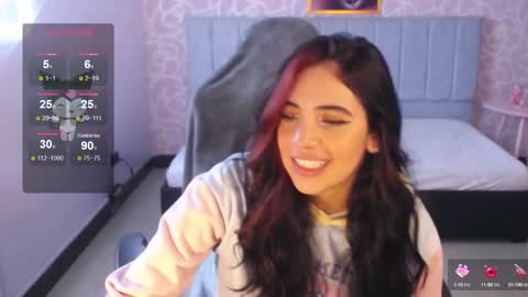 Snapshot of ninfa_ch chatting on January 4, 2025, 2:25 pm Ninfa  online show from January 4, 2025, 2:25 pm