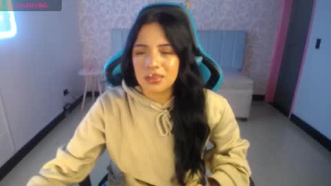 Snapshot of ninfa_ch chatting on February 4, 2025, 11:16 am Ninfa  online show from February 4, 2025, 11:16 am